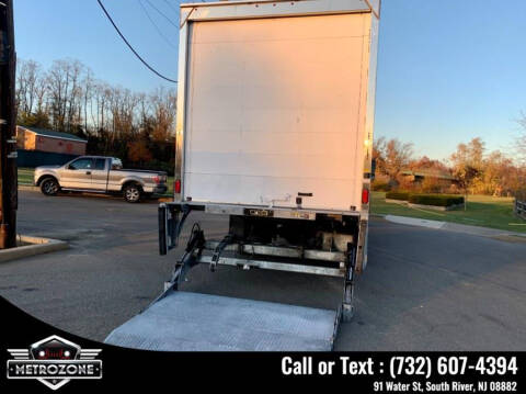 2019 Freightliner M2 106