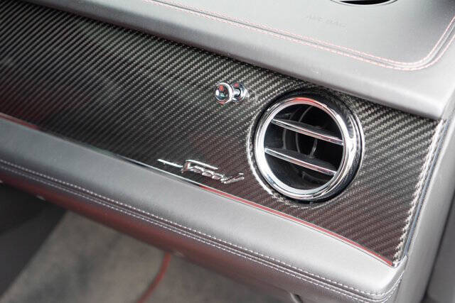 2021 Bentley Bentayga 38
