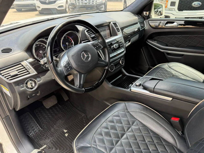 2013 Mercedes-Benz GL-Class GL 550 4MATIC