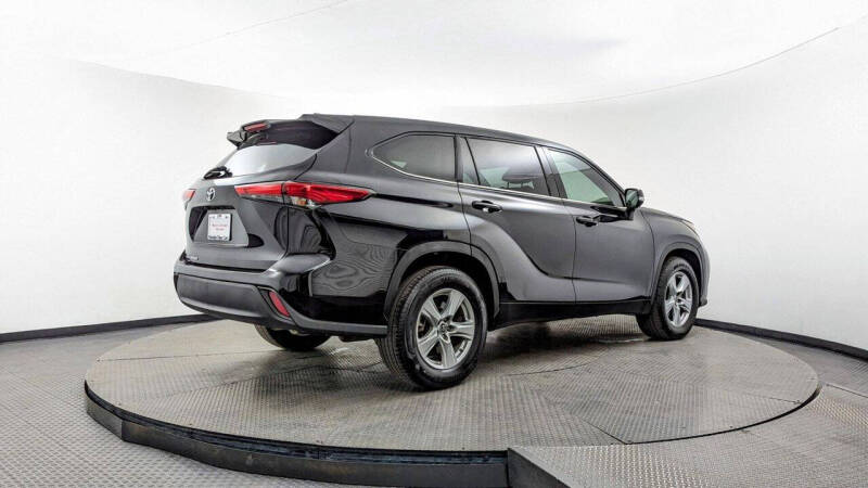 2021 Toyota Highlander L