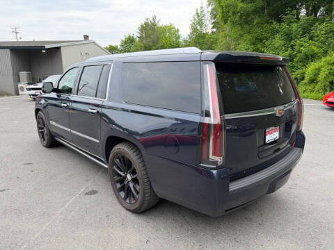 2018 Cadillac Escalade ESV Platinum