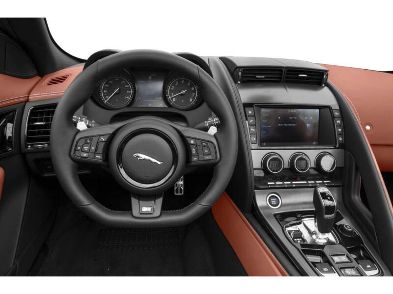 2019 Jaguar F-TYPE P300
