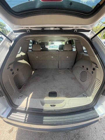 2011 Jeep Grand Cherokee Laredo