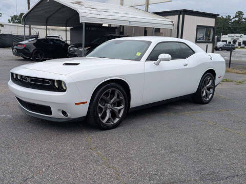 2017 Dodge Challenger SXT