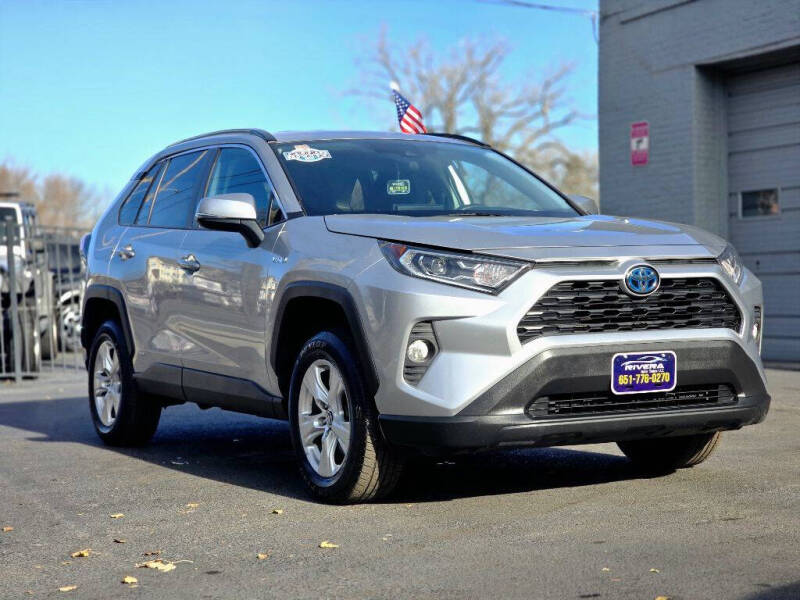 2020 Toyota RAV4 XLE's photo
