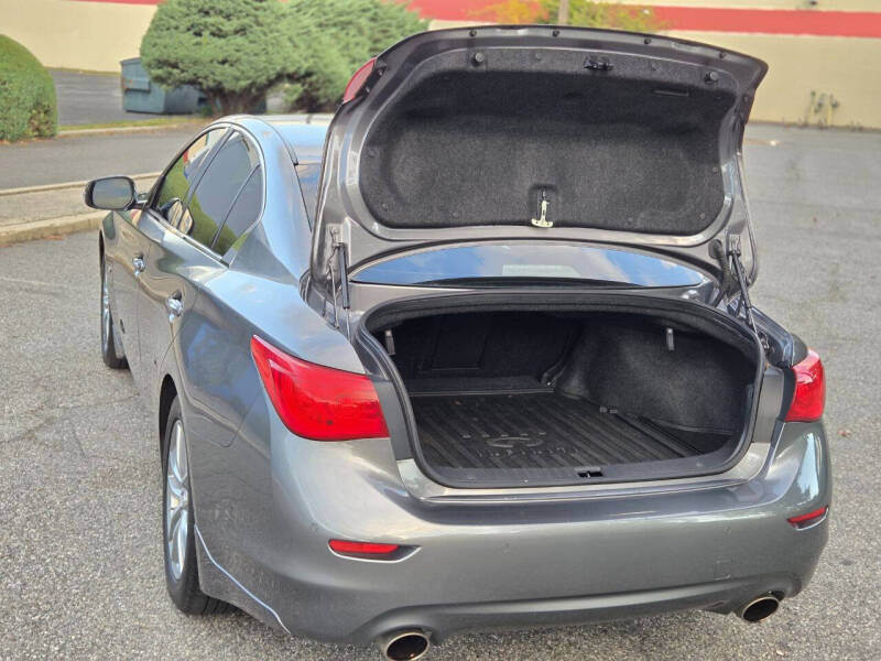 2014 Infiniti Q50 Premium