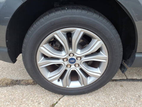 2019 Ford Edge Titanium