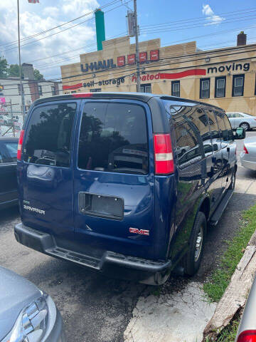 2010 GMC Savana Passenger