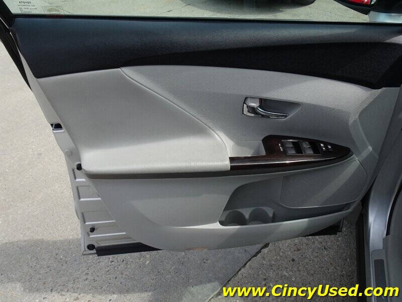 2011 Toyota Venza AWD 4cyl