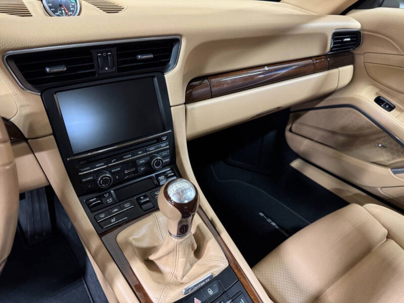 2014 Porsche 911 Carrera 4S