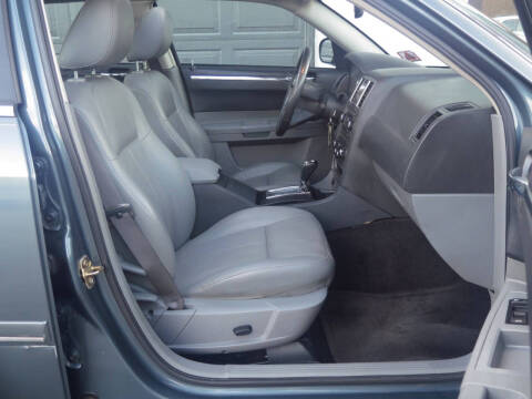 2005 Chrysler 300 Touring