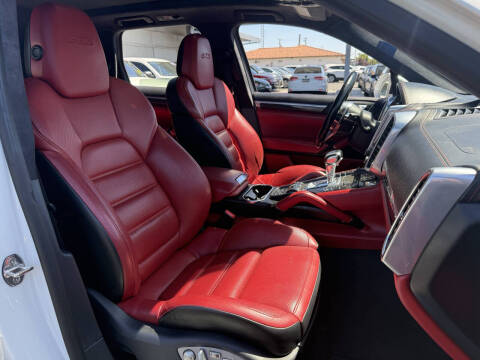 2018 Porsche Cayenne GTS