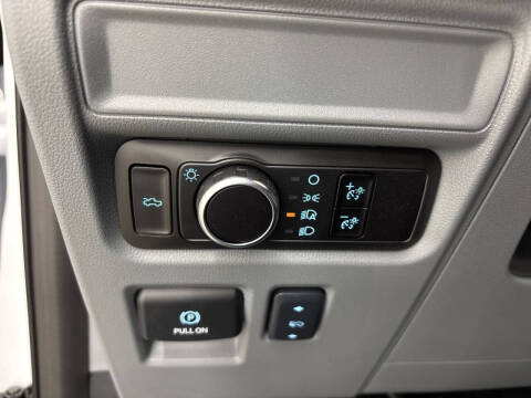 2025 Ford F-150 Lightning XLT