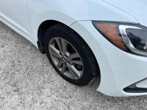 2018 Hyundai Elantra