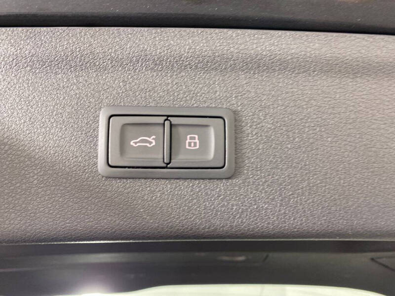 2018 Audi Q3 2.0T Premium