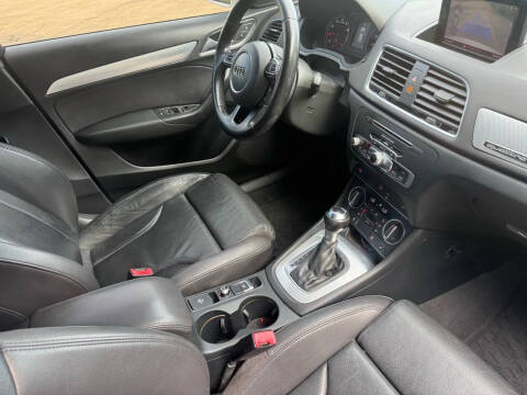 2017 Audi Q3 2.0T quattro Premium Plus