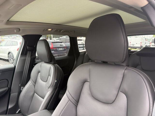 2026 Volvo XC60 T8 Ultra