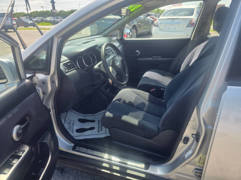 2008 Nissan Versa 1.8 S