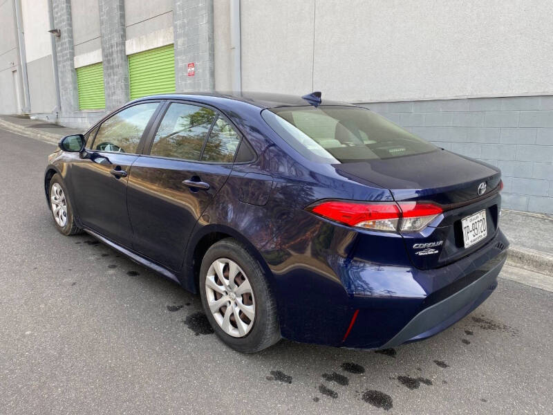 2020 Toyota Corolla LE