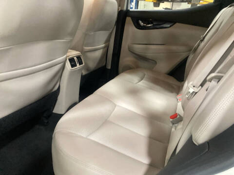 2021 Nissan Rogue Sport SL