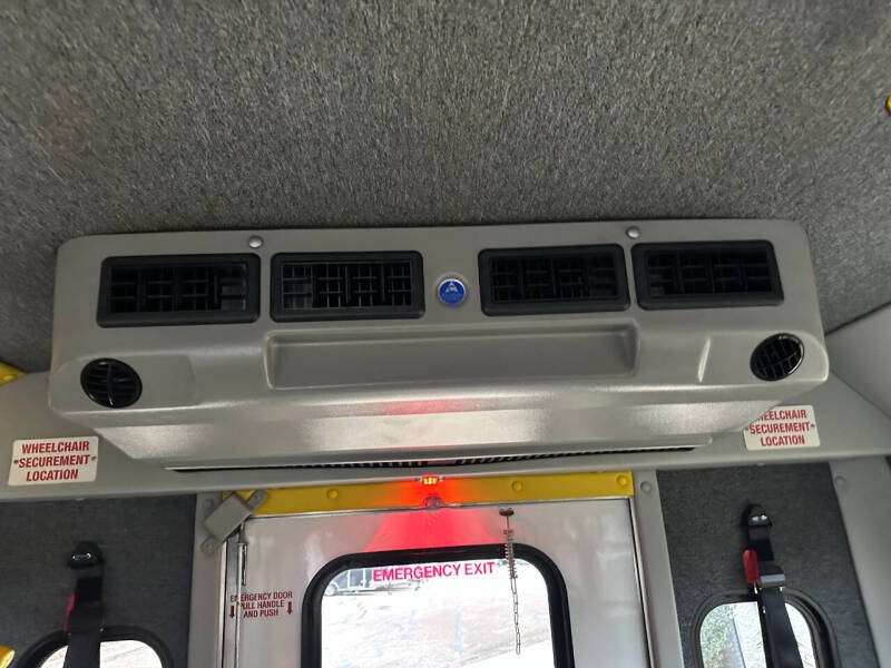 2014 Ford E-Series E-350 SD