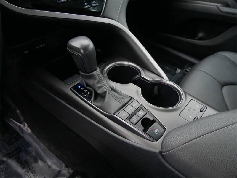 2024 Toyota Camry Hybrid XSE