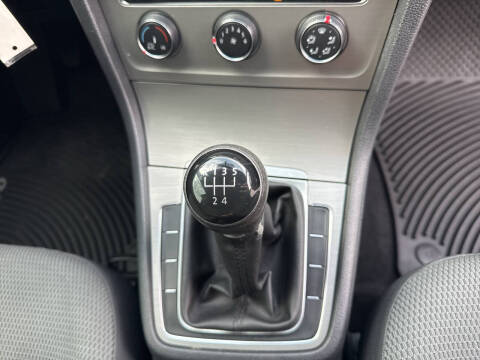 2015 Volkswagen Golf TSI Launch Edition