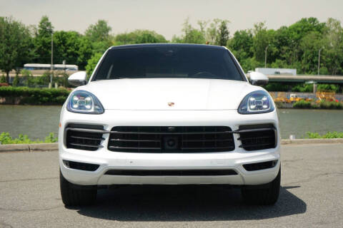 2020 Porsche Cayenne S Coupe