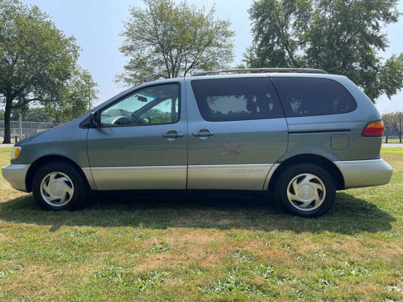 1999 Toyota Sienna