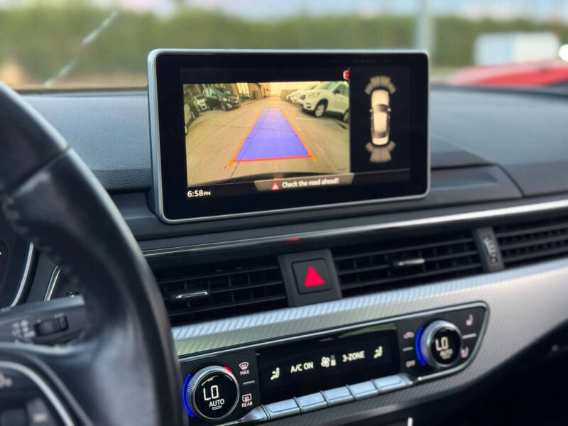 2017 Audi A4 2.0T quattro Premium Plus