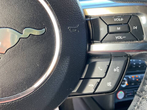 2017 Ford Mustang V6