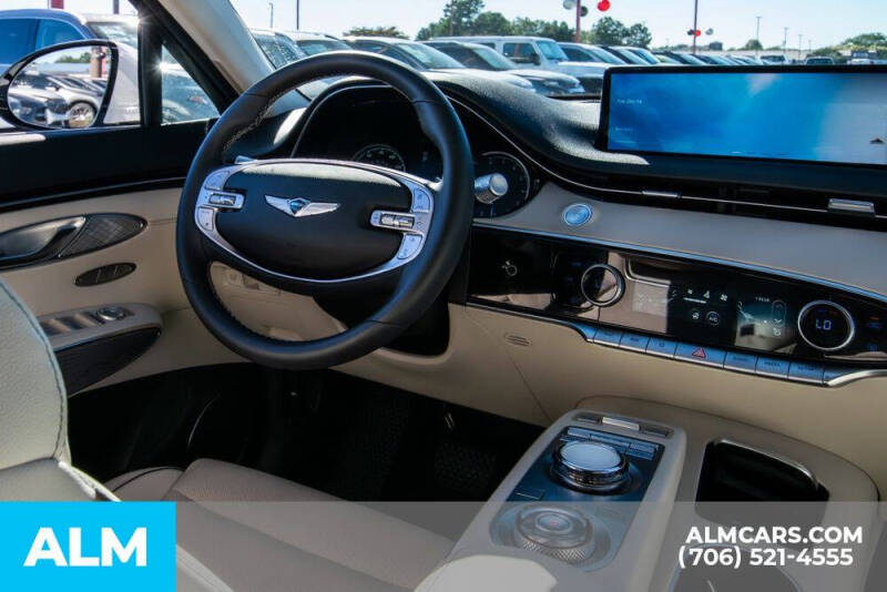 2025 Genesis GV70 2.5T Standard