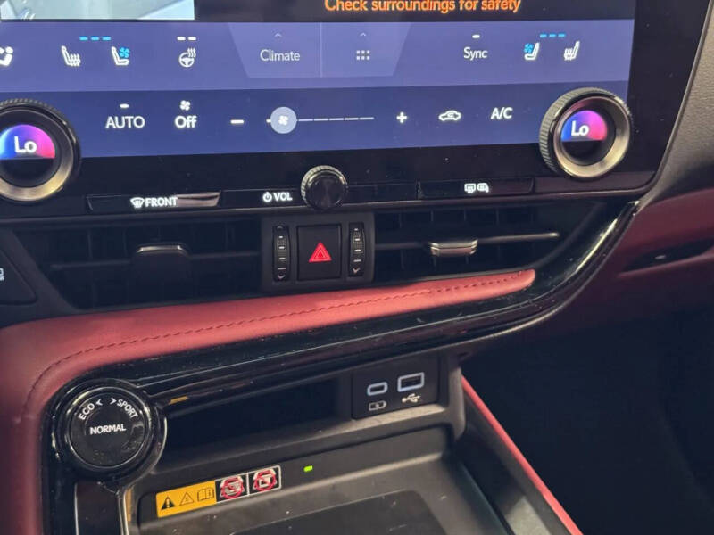 2024 Lexus NX 450h+