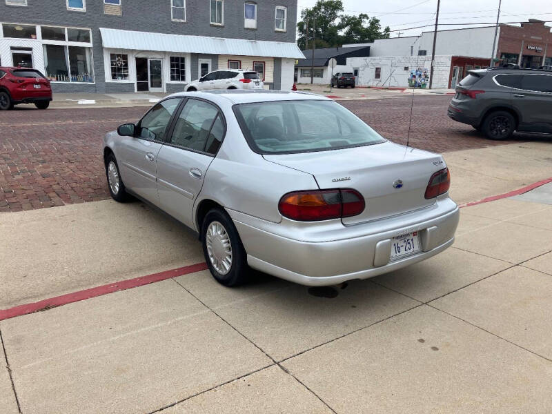 2004 Chevrolet Classic
