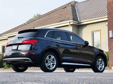 2018 Audi Q5 2.0T quattro Premium Plus