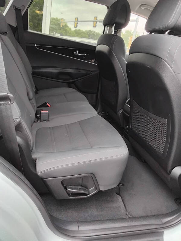 2016 Kia Sorento LX