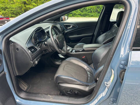 2015 Chrysler 200 S
