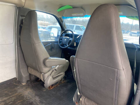 2017 Chevrolet Express 2500