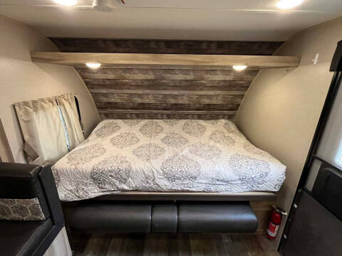 2021 Coachmen RV Catalina Summit Series 7
