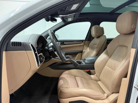 2020 Porsche Cayenne S