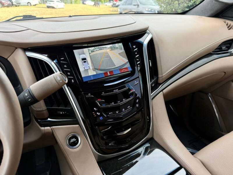 2018 Cadillac Escalade ESV Platinum
