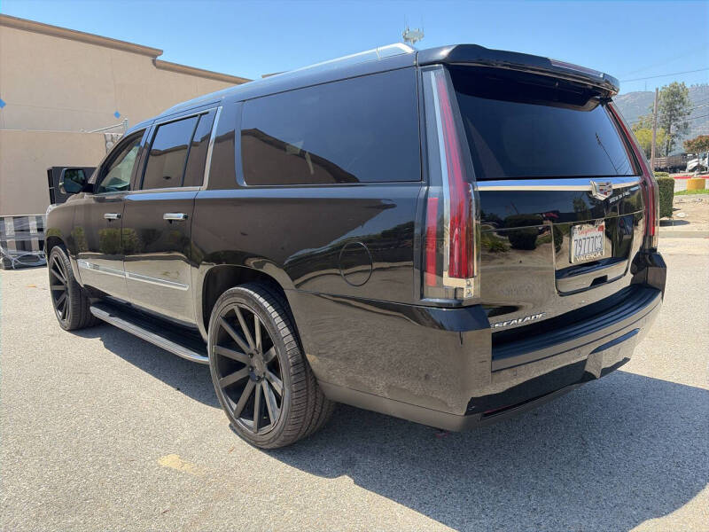 2020 Cadillac Escalade ESV Luxury