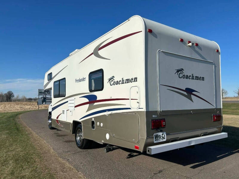 2004 Ford E-Series E-450 SD