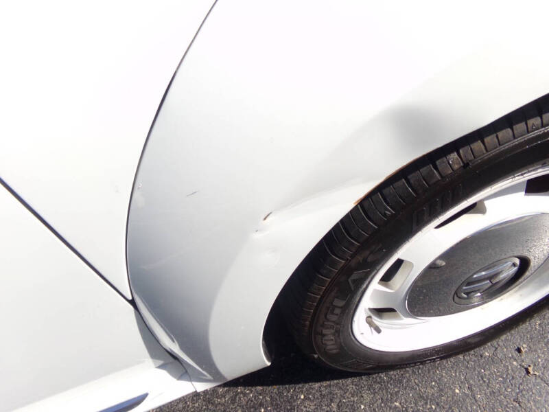 2015 Volkswagen Beetle 1.8T Classic PZEV