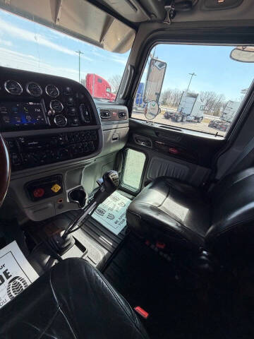 2018 Peterbilt 389