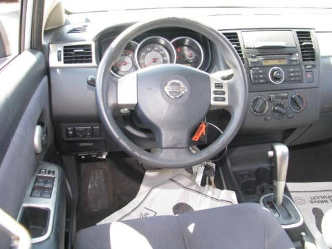 2009 Nissan Versa 1.8 S