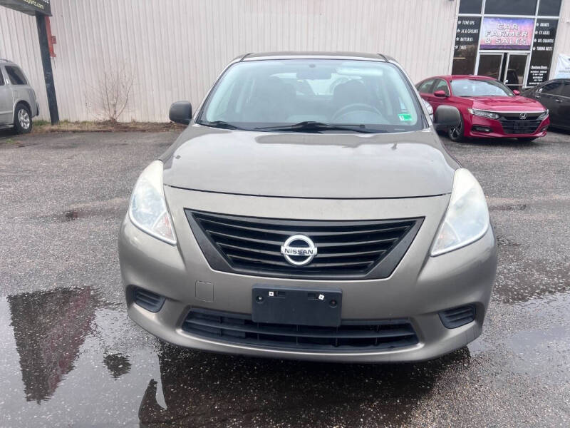 2013 Nissan Versa 1.6 S