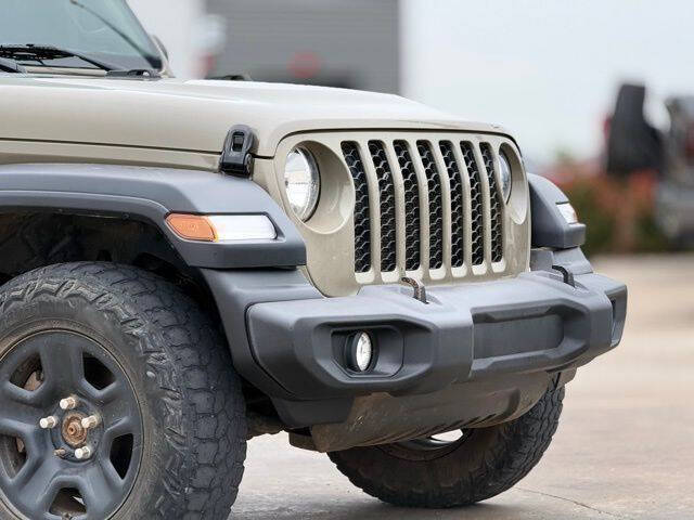 2020 Jeep Gladiator Sport