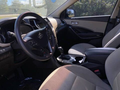 2017 Hyundai Santa Fe SE