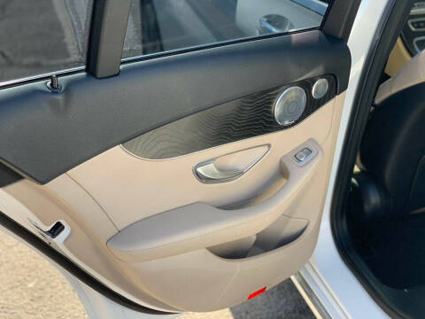 2017 Mercedes-Benz C-Class